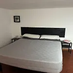 Flick&Flock Apartments 5